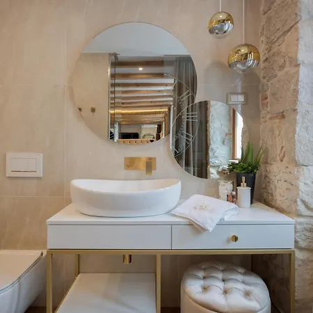 Le Premier Luxury Bed & Breakfast Split