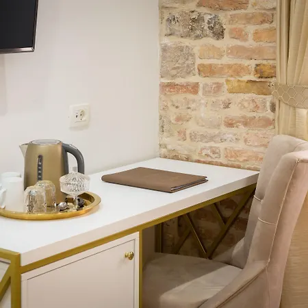 Le Premier Luxury krevet i doručak Split