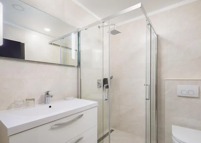 Le Premier Luxury Split