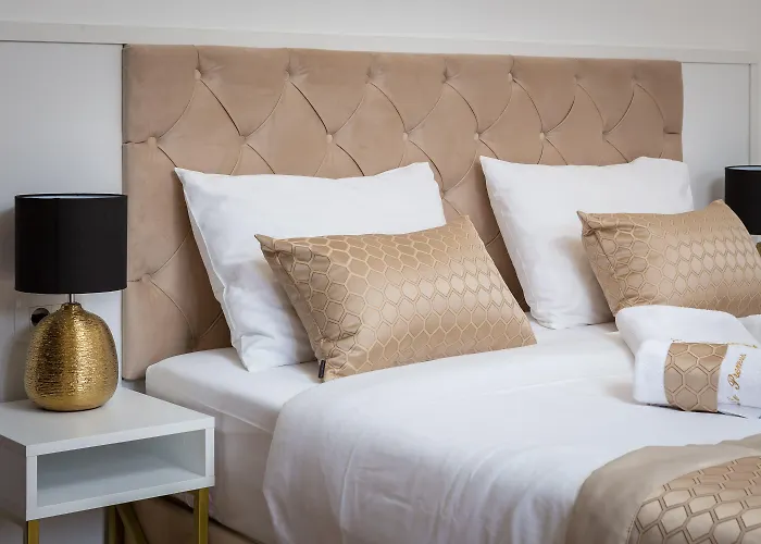 Le Premier Luxury Bed & Breakfast