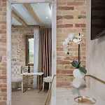 Le Premier Luxury B&B 4*